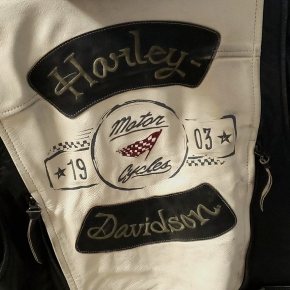 Authentic Harley Davidson Women's Alyssa Distressed Leather Jacket Medium EUC‍‍﻿ - Picture 3 of 8